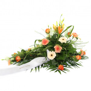 Båredekoration på billeder koster 900 kr. med bånd