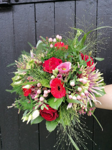 Romantisk tæt buket